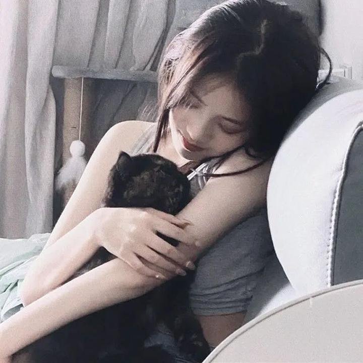 泪光闪闪
